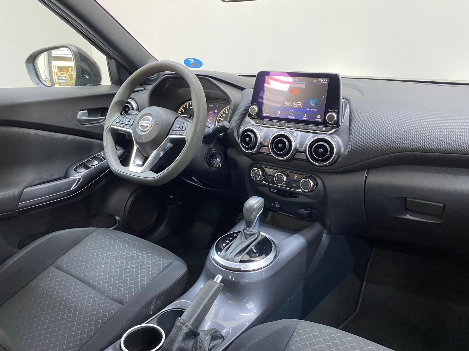 NISSAN JUKE 24